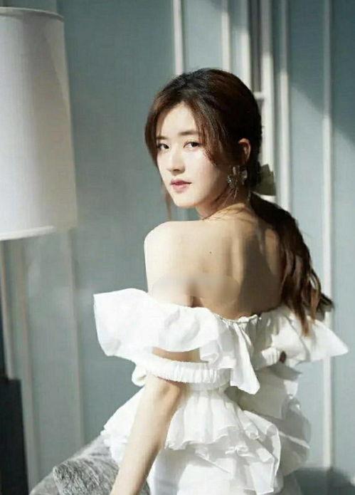 赵露思微博,展现清新魅力